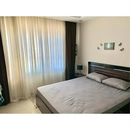 Comfortable 1+1 In A View In Mahmutlar Apartment